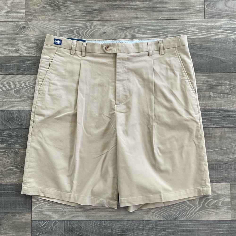 NWT Fidra Pleated Victory Golf Shorts Men’s 38 Khaki 9.5” Inseam Stretch G104060
